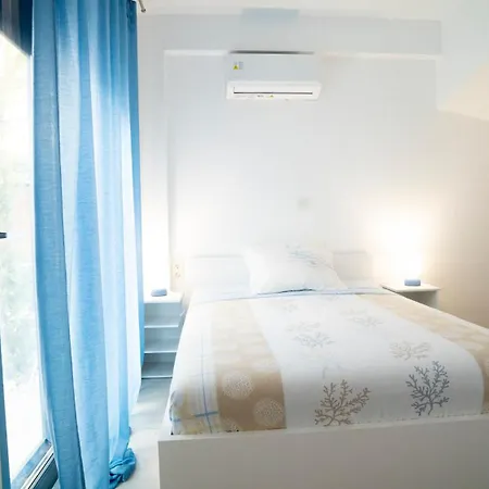 Athina Luxury Complex *