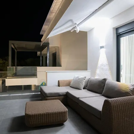 Athina Luxury Complex فيلة