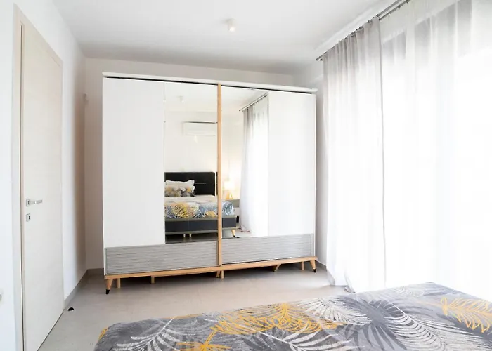 Athina Luxury Complex * Ofrínion