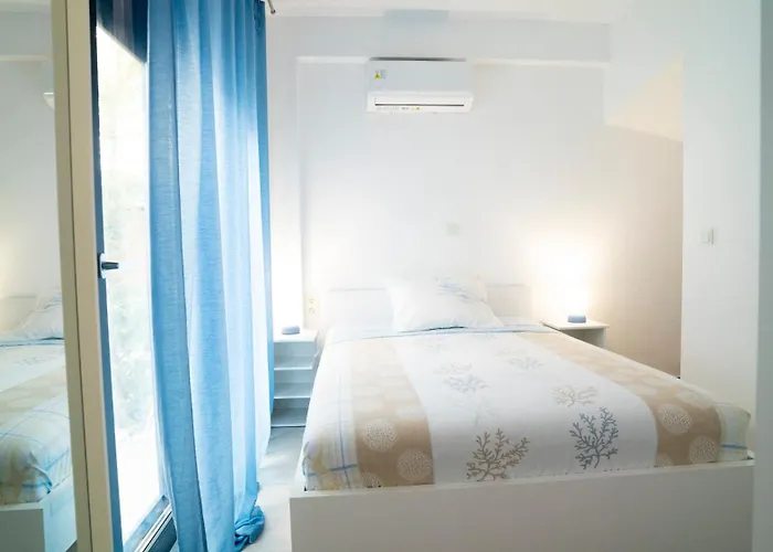 Athina Luxury Complex *