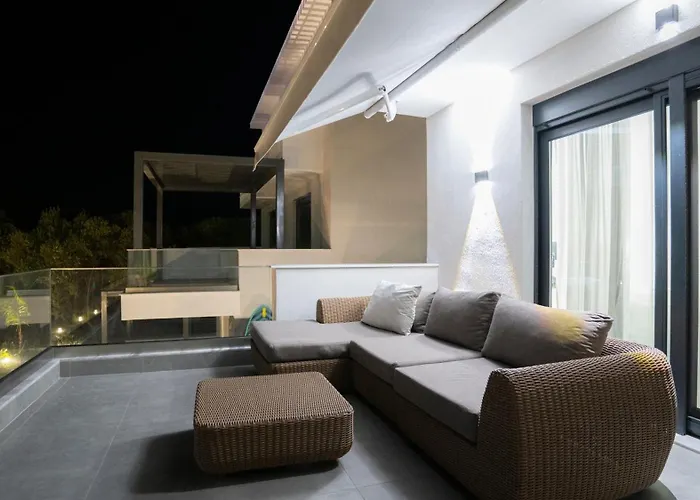 Athina Luxury Complex 别墅